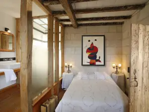 La Porte Rouge - the Red Door Inn