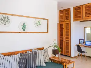 Nautilus Surf & Yoga Villas Santa Teresa