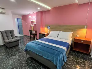 호텔 브리사스 데 칼리마