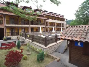 호텔 앤드 스파 마리아 마누엘라