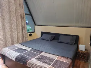 薩普塔拉的獵人小屋度假村