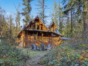 Riverwoods Lodge - Meredith Lodging