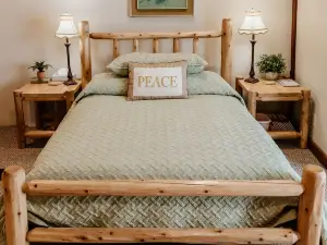 Lake Retreat for Large Gatherings