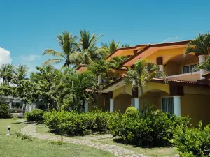 Las Olas Beach Resort