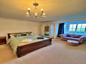 Holiday Home near Beaches & Cafes, UK