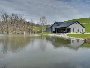 Family Retreat w/ Fire Pit & Yard in Mineral City