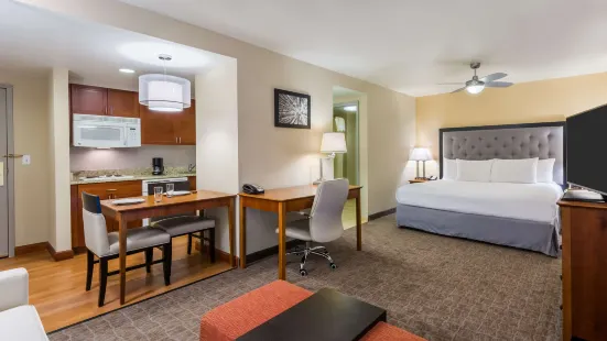 Homewood Suites by Hilton St. Louis Riverport-Airport West