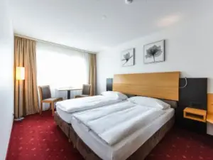 City Hotel