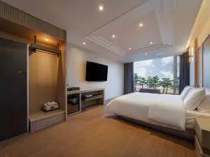 เอช-อเวนิว โรงแรม
