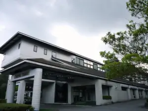 쓰루 호텔