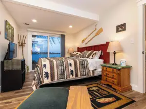 วอเทอร์ส เอดจ์ รีทรีต