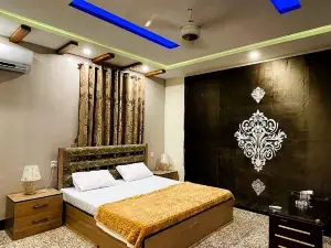 Husnain Resort by Saud Khan