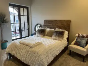 TUSCAN VILLA BEAUTY on Parker strip. GOLF, OFF-ROAD, BOAT, and so much more