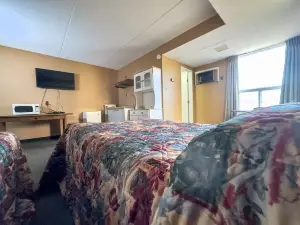 Capone's Hideaway Motel