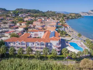 Xenos Kamara Beach