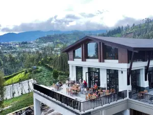 Jambuluwuk Bromo Resort