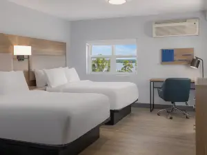 Candlewood Suites PEMBROKE by IHG