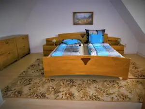Family-friendly farmhouse with lots of space, terrace and garden