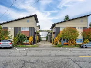 3 Blocks to Dtwn! Cozy Sedro-woolley Retreat!