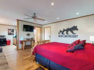Pet Friendly! Couples Retreat in Southern Illinois