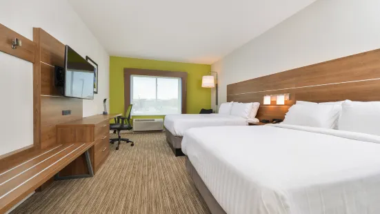 Holiday Inn Express & Suites Chadron