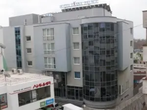 Diana Palace