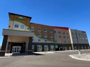 Hawthorn Extended Stay by Wyndham Kingman