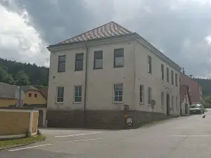 Frühstückspension Alte Volksschule Heinrichs bei Weitra