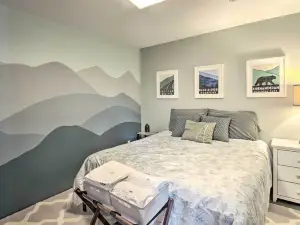Renovated Studio on 5 Acres - Near Vineyards!