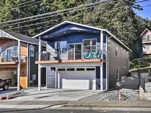 Stunning Stevenson Retreat w/ Mountain Views!