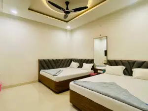 Hotel Gayatri Palace