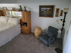 Charming Fort Ransom Getaway