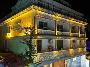 Aura Boutique Hotel
