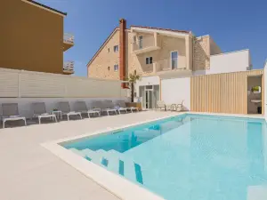 Villa Miki