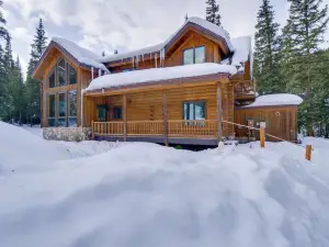 距滑雪場9英里！佈雷肯裡奇的熱水浴缸隱居處
