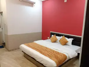 โรงแรมและรีสอร์ต ฮอลิเดย์ส ลักชัวรี