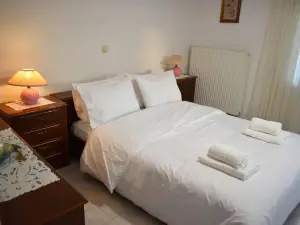 Avli Guesthouse