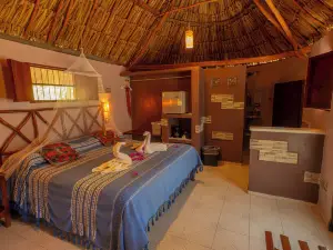 The Pickled Onion Hotel & Restaurant Uxmal