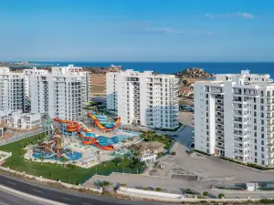 Caesar Blue Seaside Luxury Apartments