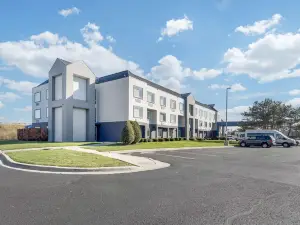 格倫維尤 - 芝加哥郊區貝斯特韋斯特套房飯店