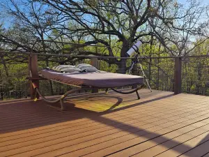 Beautiful home on the wine trail. Pool, cooks kitchen, incredible master suite