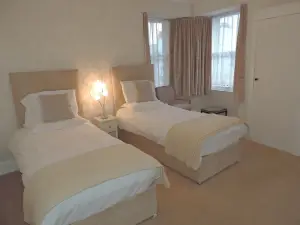 Waverley Hotel