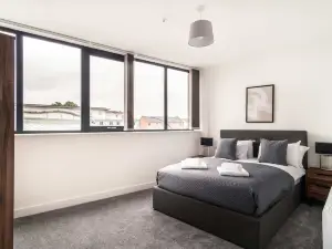 Smart 1 Bed Apartment in Central Wrexham