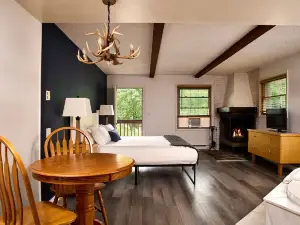 Catskill Seasons Inn