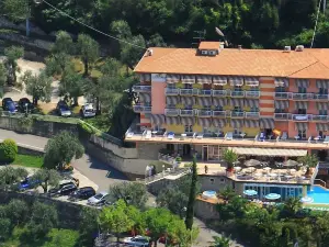 Hotel Eden