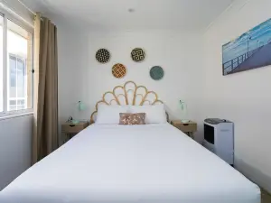 Manly Beachfront Apartment