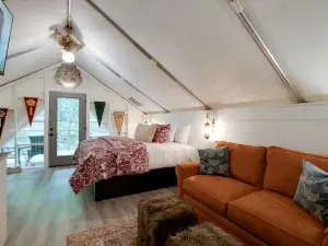 Amazing Tented Cabin with Hot-tub in Scottsboro, Alabama