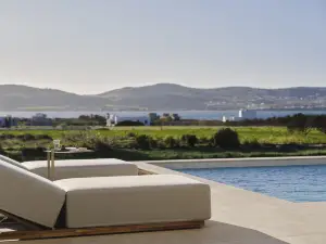 Parian Chronicle Hotel Paros