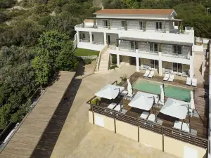 Mercury Beach Hotel