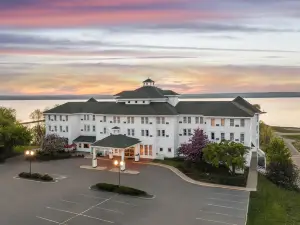 Best Western the Hotel Chequamegon
